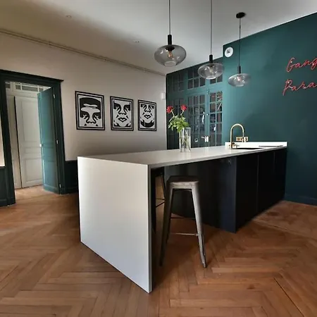 Appartement Le Haussman - Central & Elegant *