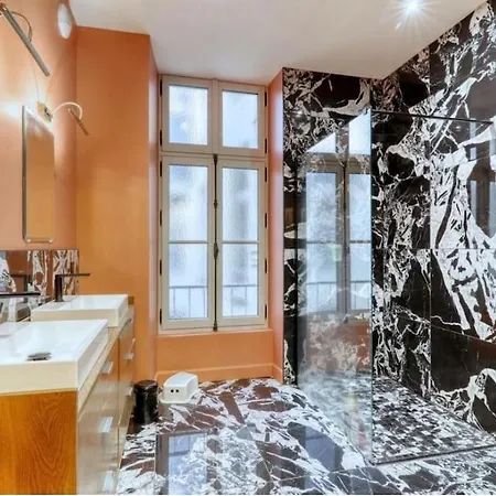 Appartement Le Haussman - Central & Elegant Riom